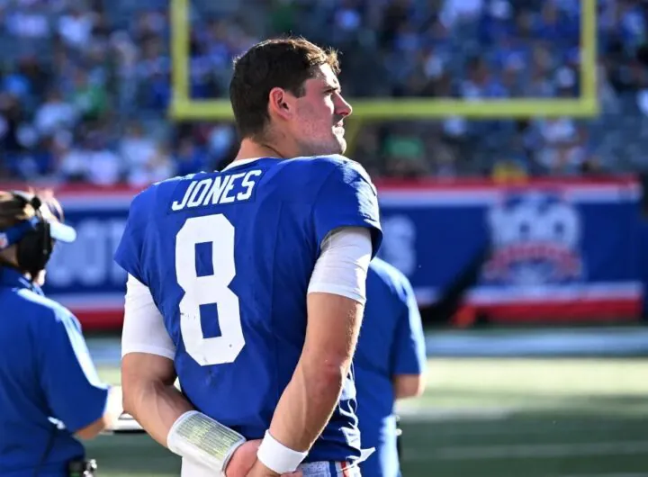 Daniel Jones #8